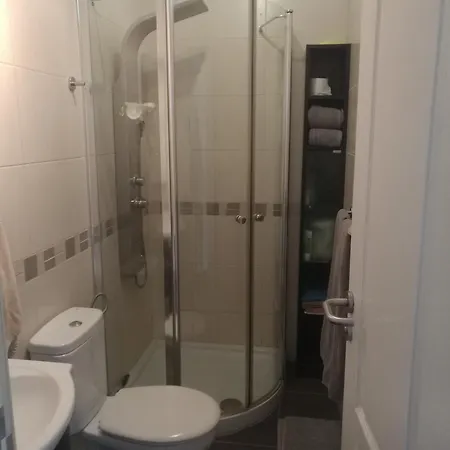 Cozy And Sunny With Everything Need, Great Location