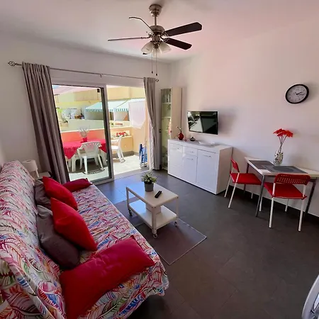 Cozy And Sunny With Everything Need, Great Location Costa Adeje