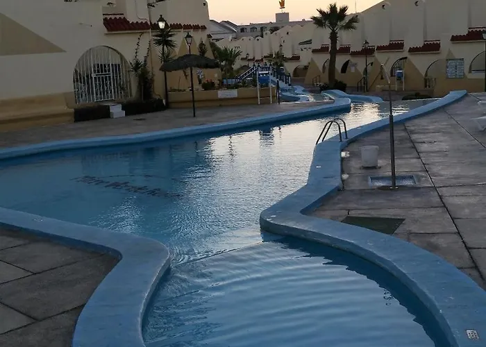 Cozy And Sunny With Everything Need, Great Location *