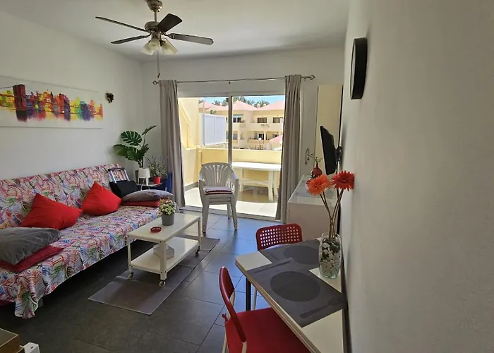 Cozy And Sunny With Everything Need, Great Location Апартаменты *