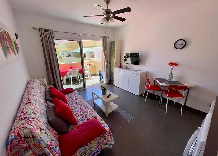 Cozy And Sunny With Everything Need, Great Location Адехе