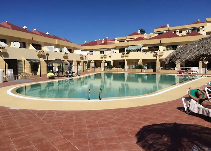 Cozy And Sunny With Everything Need, Great Location Costa Adeje (Tenerife)