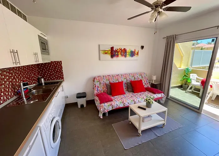 Apartamento Cozy And Sunny With Everything Need, Great Location